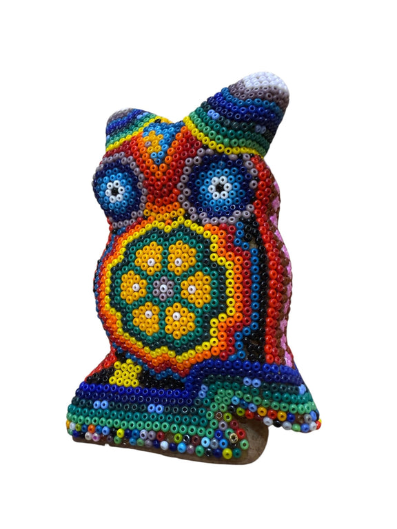 Búho de Chaquira - FM12 - TATEHUARI, arte huichol