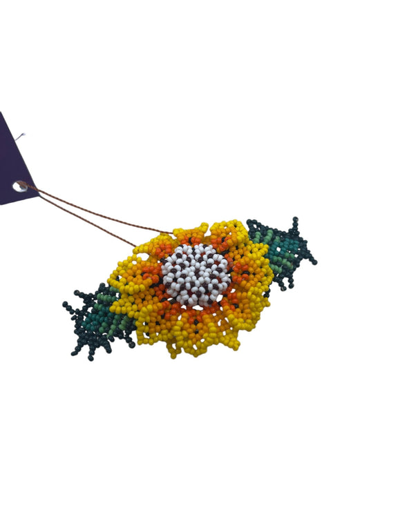 Broche de chaquira girsolama05 - TATEHUARI, arte huichol