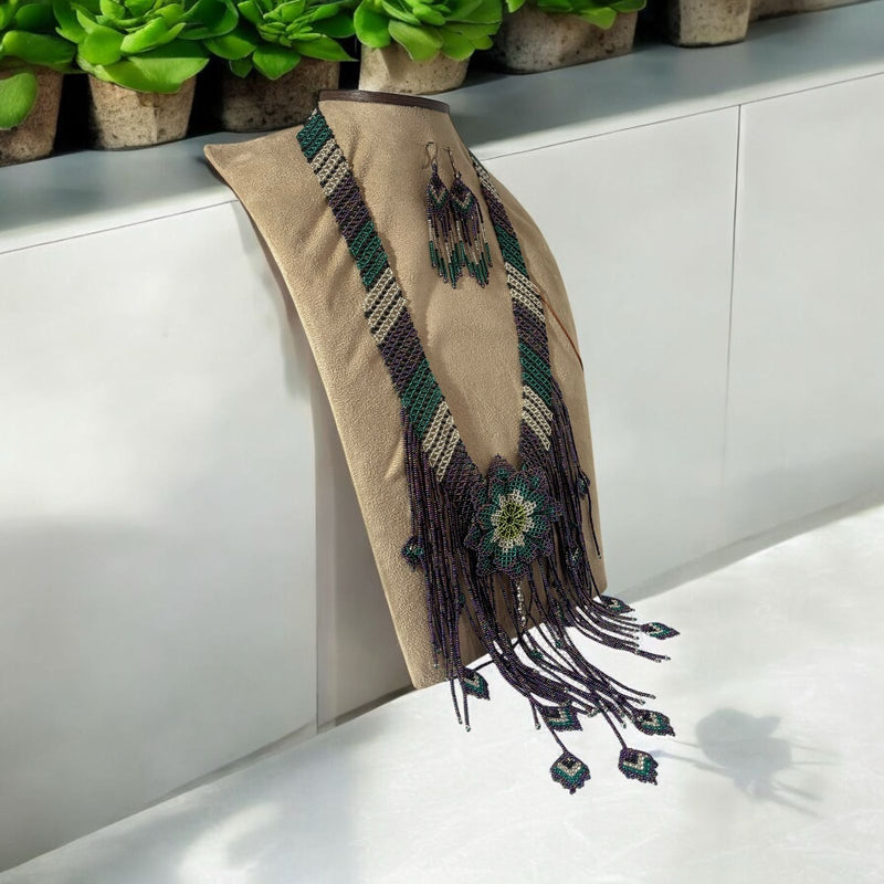 Collar Pavo Real Morado