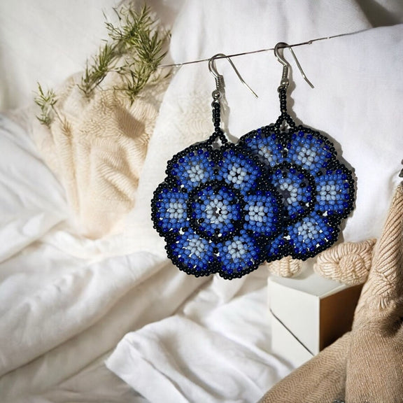 Collar Peyote Azul - TATEHUARI, arte huichol