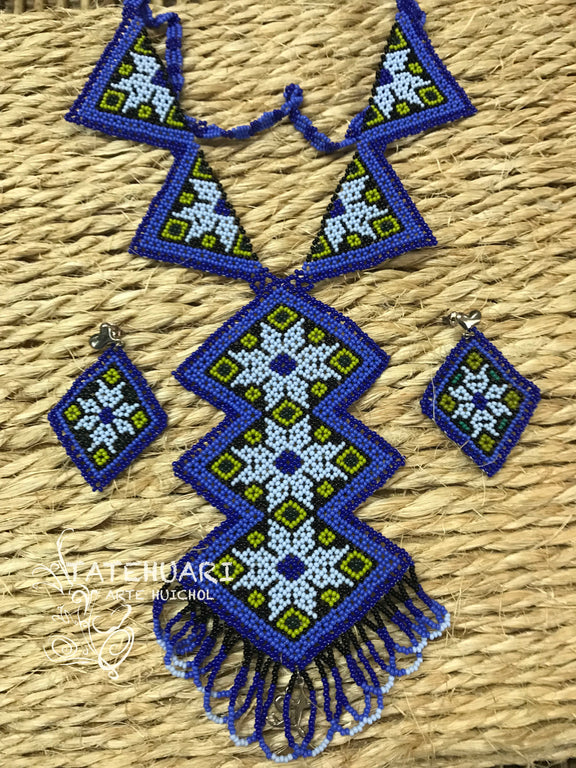 Collar Rombos Azul - TATEHUARI, arte huichol