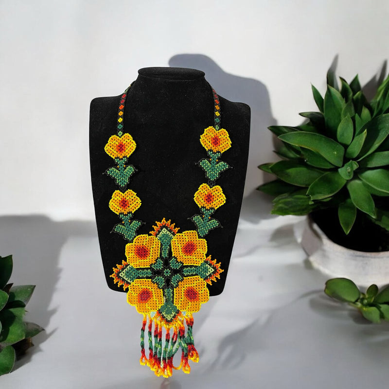 Collar Flor Amarilla