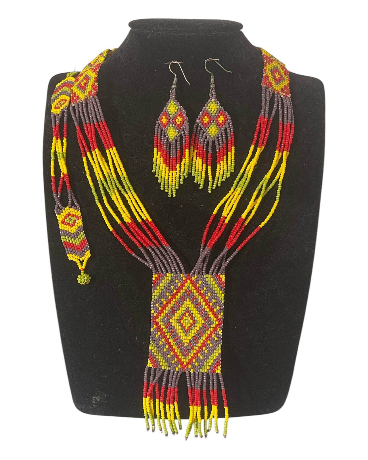 Collar Rombos Mágicos