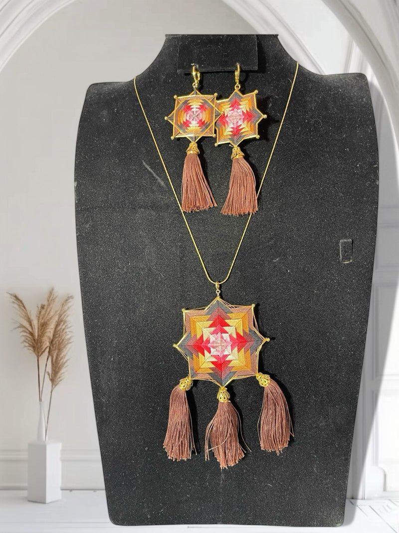 Collar Mandala café