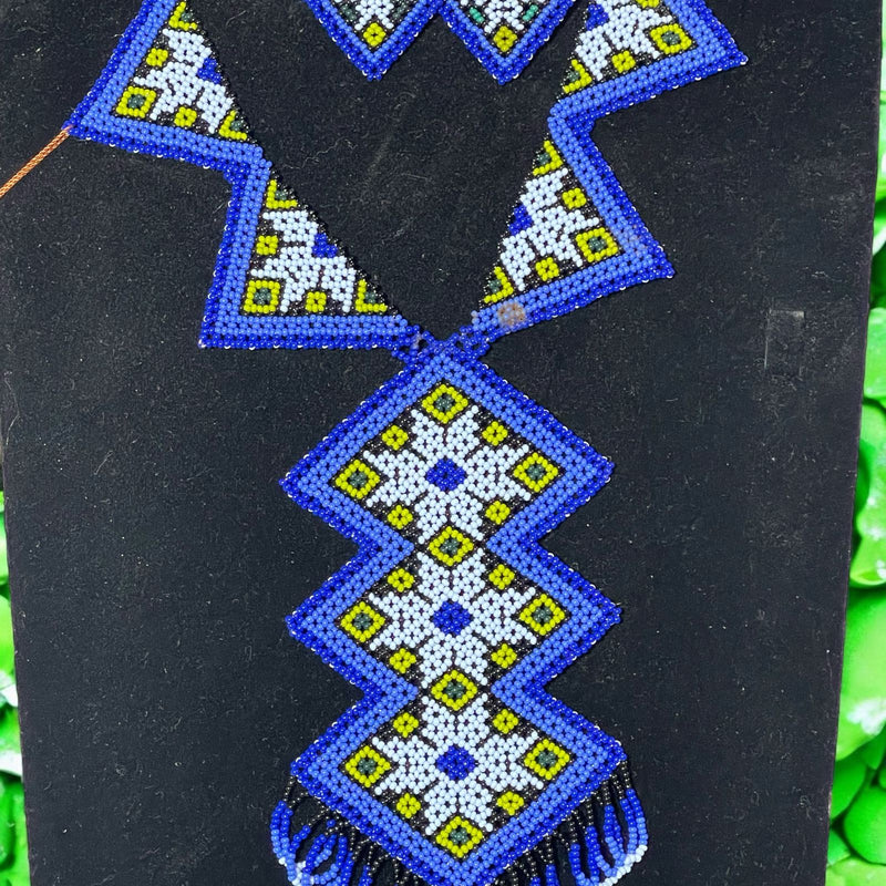Collar Rombos Azul - TATEHUARI, arte huichol