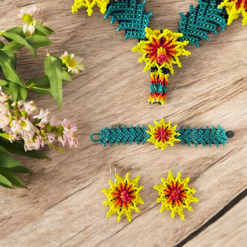 Collar Flores Amarillas