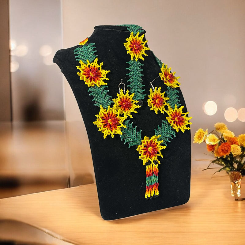 Collar Flores Amarillas