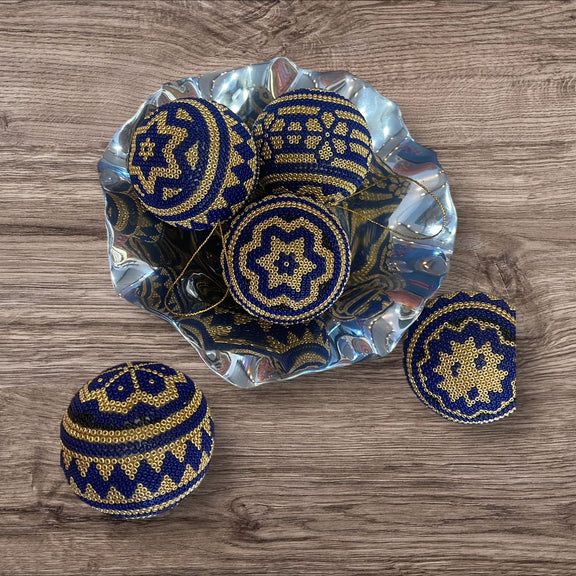 Esfera Decorada con Chaquira ESF10 - Arte Huichol - TATEHUARI, arte huichol