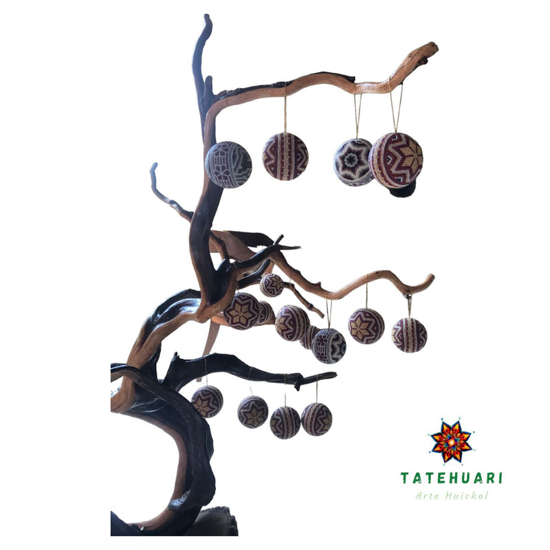 Esfera Decorada con Chaquira Mediana ESF04 - Arte Huichol - TATEHUARI, arte huichol