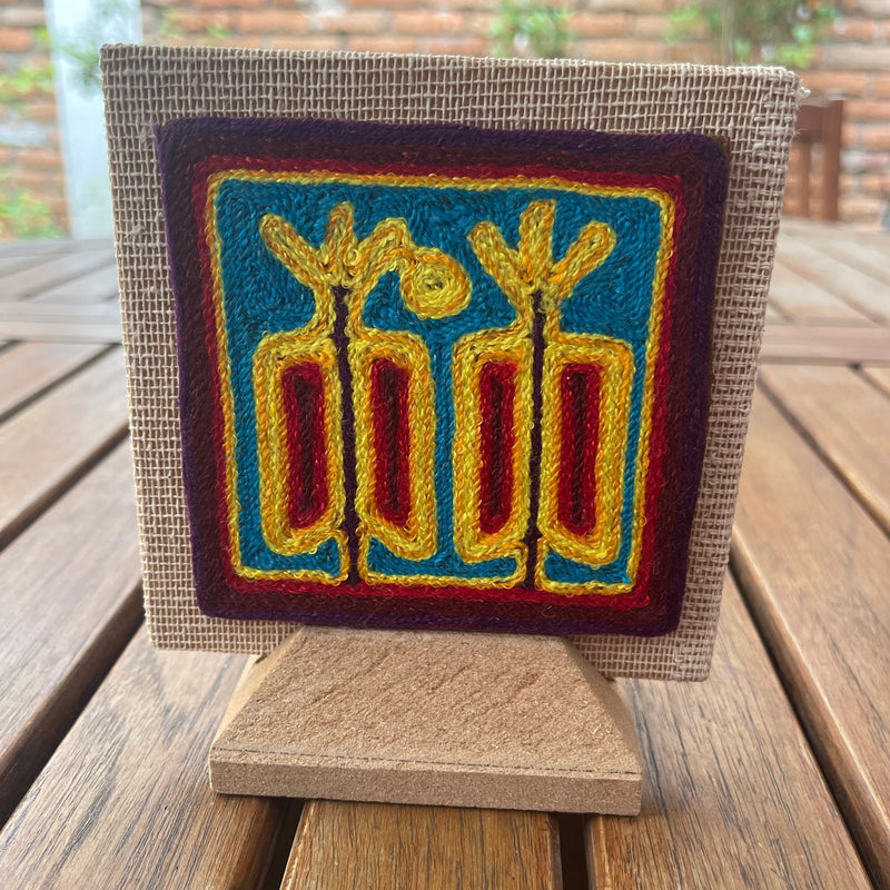 Cuadro 10 cms yute - TATEHUARI, arte huichol