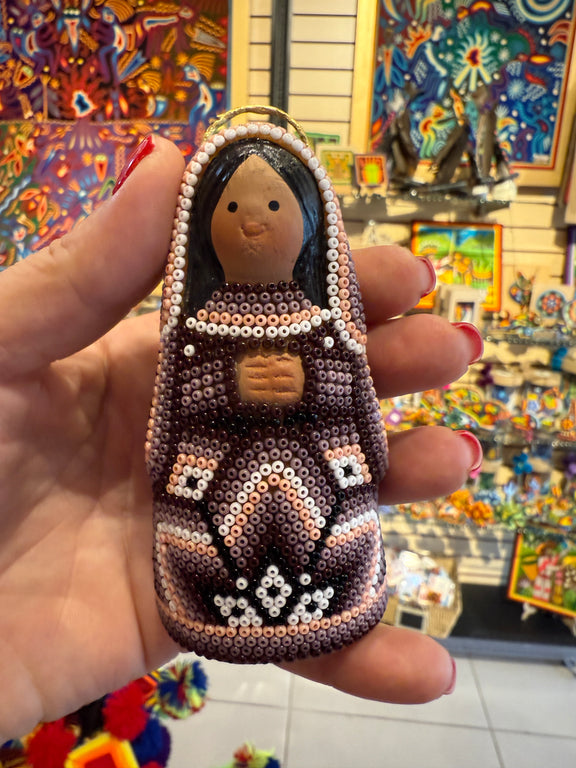 Nacimiento de navidad Chico Tinto. NACCH02 - TATEHUARI, arte huichol