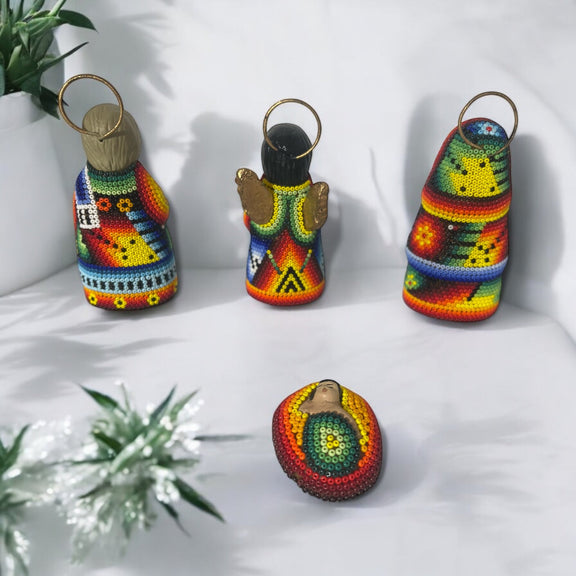Nacimiento de Navidad Chico Colores S - TATEHUARI, arte huichol