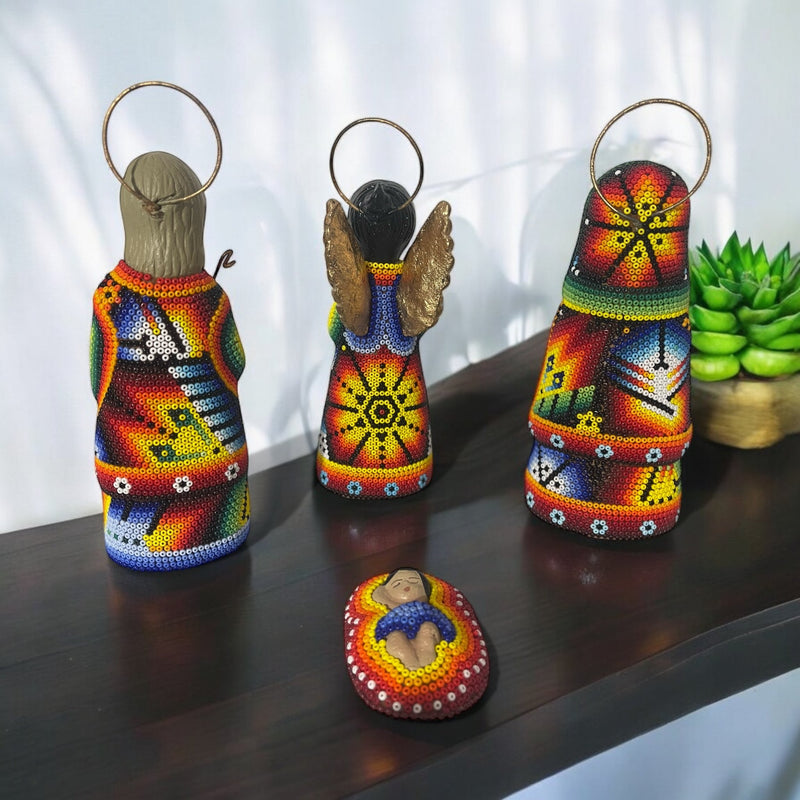 Nacimiento de navidad Grande Colores NACGRAND02 - TATEHUARI, arte huichol