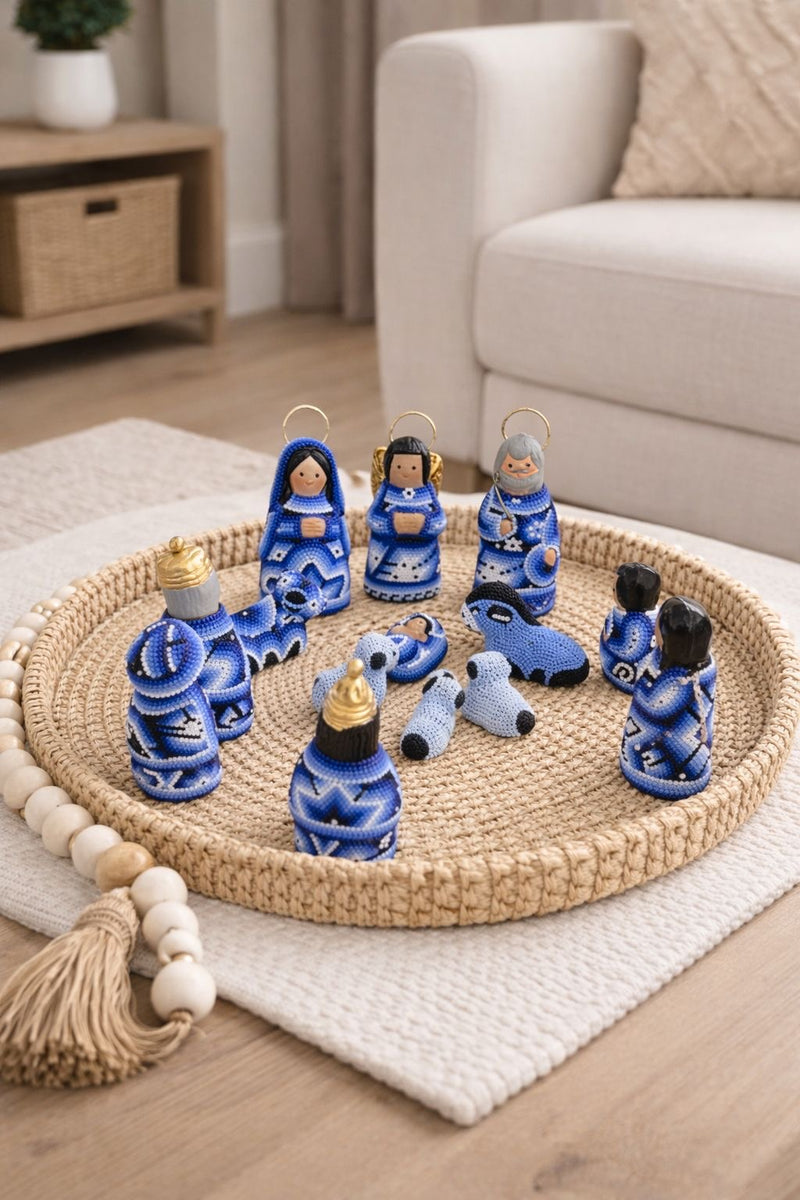 Nacimiento de Navidad Chico Azul NACCH04 - TATEHUARI, arte huichol