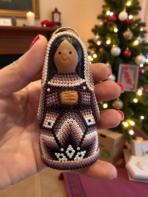 Nacimiento de navidad Chico Tinto. NACCH02 - TATEHUARI, arte huichol