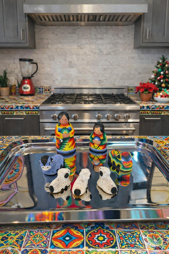 Nacimiento de Navidad Chico Colores NACCH03 - TATEHUARI, arte huichol