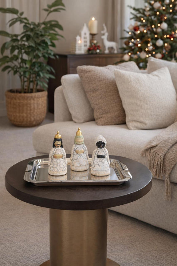 Nacimiento de navidad Grande Colores Beige Plata NACGRAND04 - TATEHUARI, arte huichol