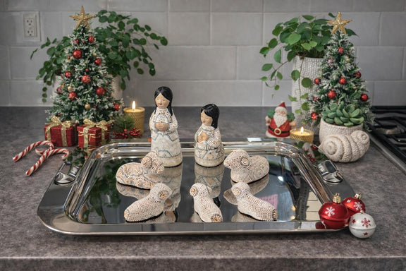 Nacimiento de navidad Grande Colores Beige Plata NACGRAND04 - TATEHUARI, arte huichol