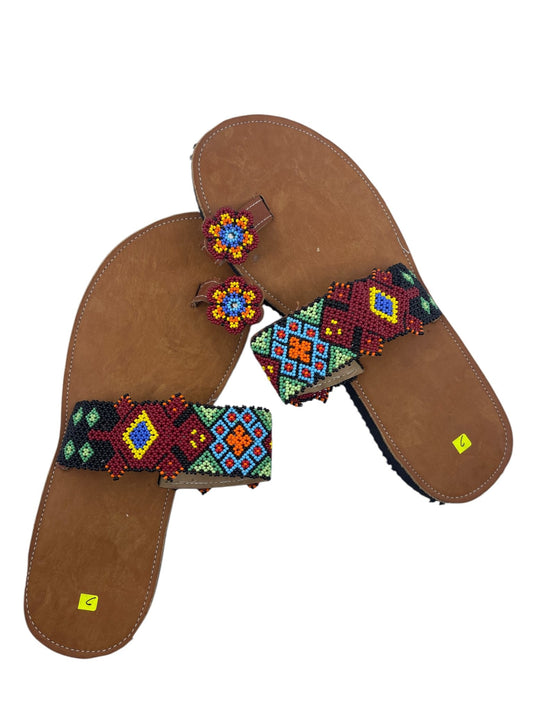 Sandalias de chaquira SANDCH10 - TATEHUARI, arte huichol