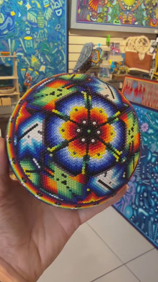 Balón Decorado con Chaquira Extra Grande ESF05 - Arte Huichol