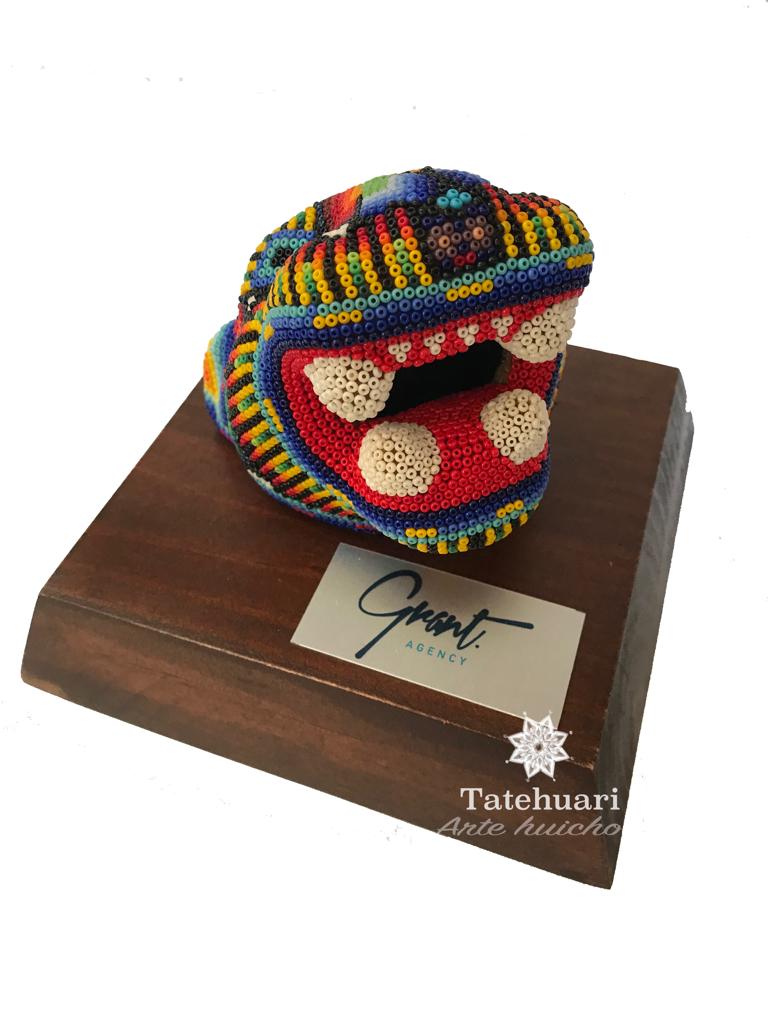 Trofeo de Figuras Medianas de Chaquira - TATEHUARI, arte huichol