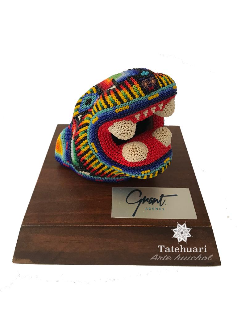 Trofeo de Figuras Medianas de Chaquira - TATEHUARI, arte huichol