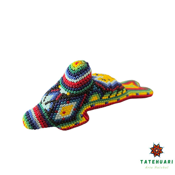 Delfín Nadando - FCH16 - TATEHUARI, arte huichol
